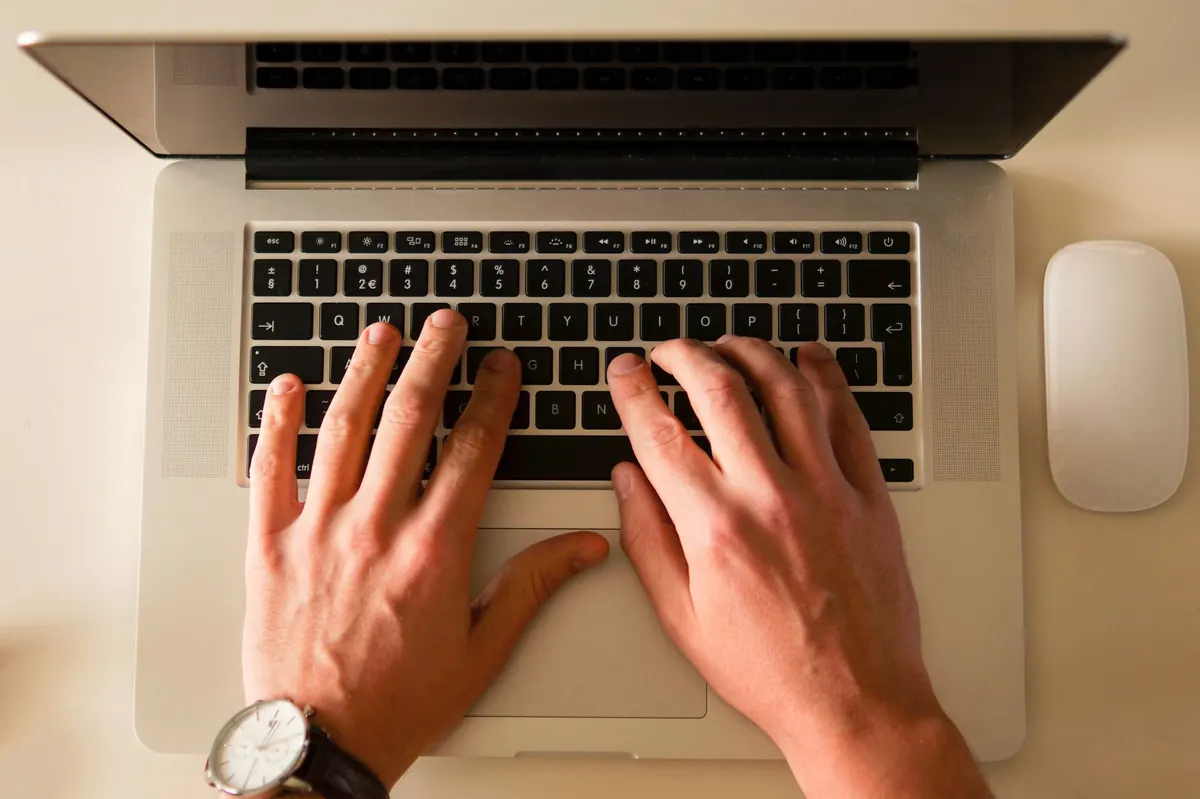 Building a Copywriting Portfolio When You Have No Client Work Yet